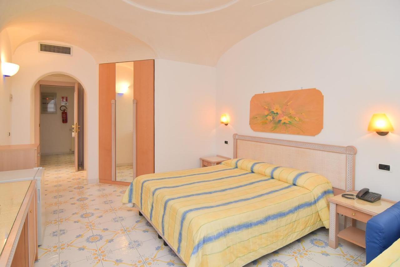 Hotel Terme Oriente Ischia Buitenkant foto